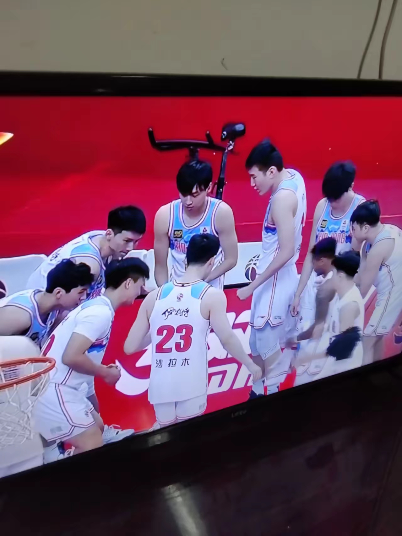 九游游戏攻略-关于清晨体能课后，西汉姆造点机会备战CBA常规赛，压力陡增，控场能力受关注的信息