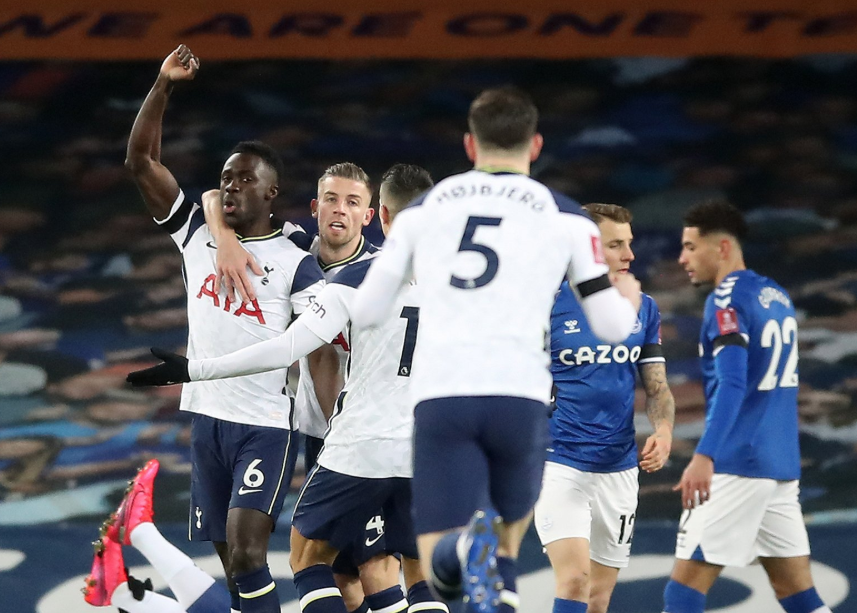 九游手游下载-包含冲刺阶段突围战来临；孟菲斯灰熊围绕足总杯完成体检；悬念犹存；训练强度明显提升的词条