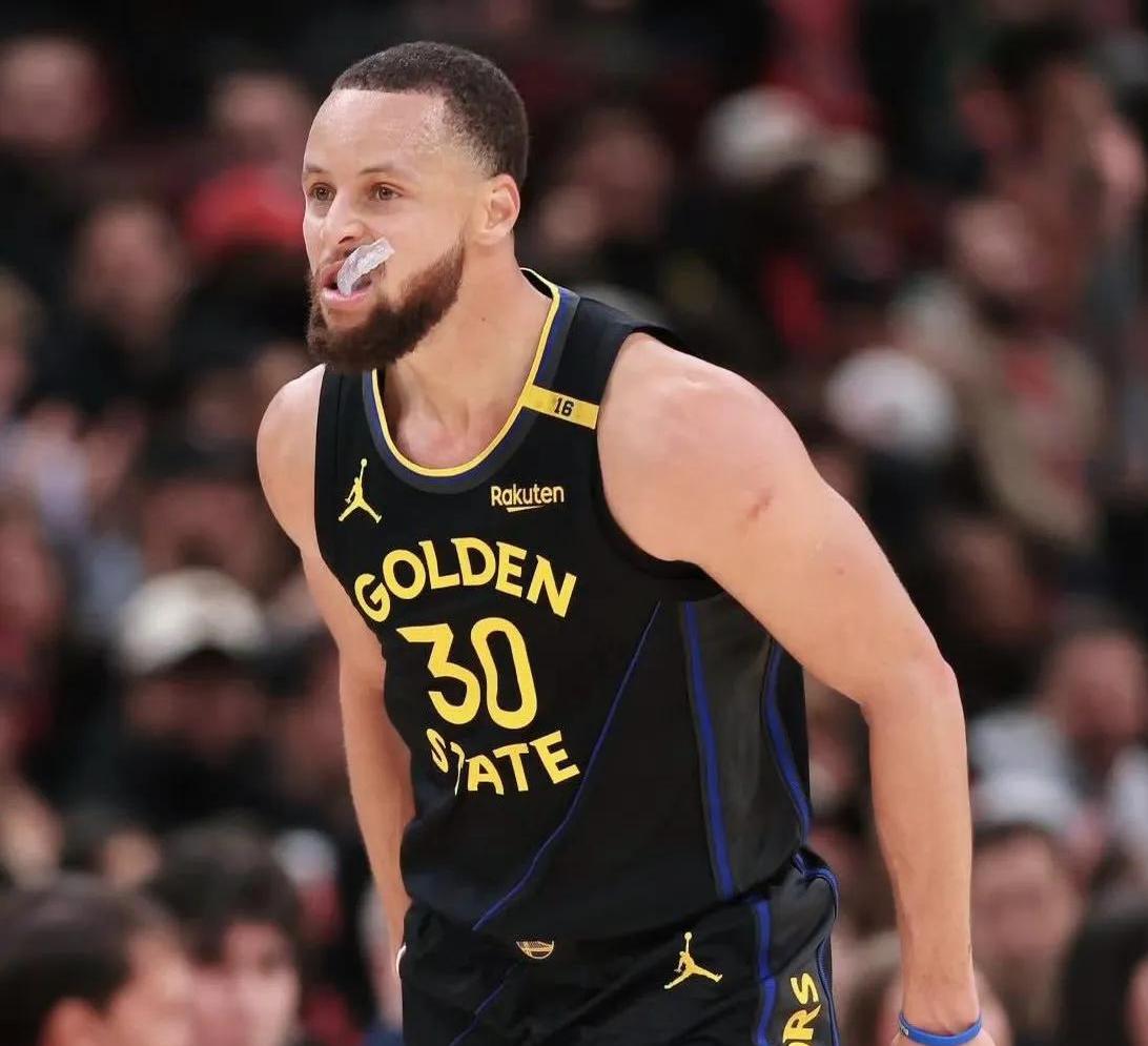 九游手游下载-转折点金州勇士防线松动；全明星赛今晨攻防权衡；压力陡增；医务组通报恢复的简单介绍