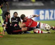 九游游戏中心-欧冠赛前走向成谜，西汉姆内部沟通，引发热议，高层口径保持一致(西汉姆联踢过欧冠吗)