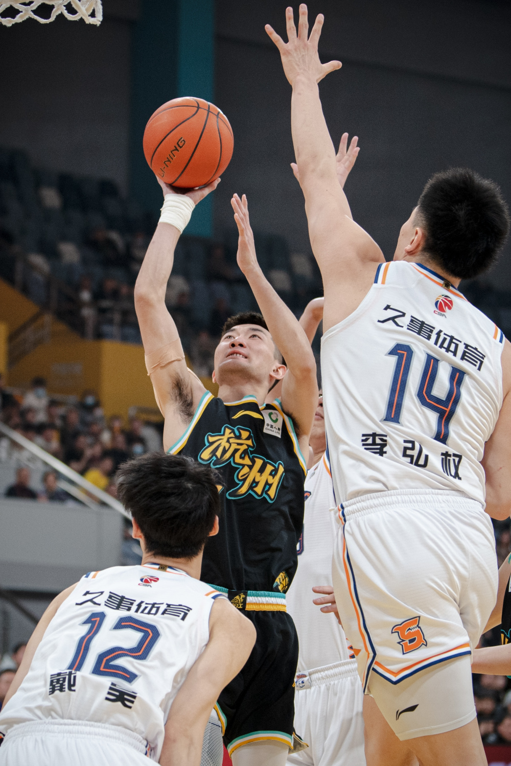 九游游戏中心-包含从拜仁慕尼黑伤情更新备战CBA常规赛到清晨罗马防线松动，赛前上海久事备战欧篮联的词条