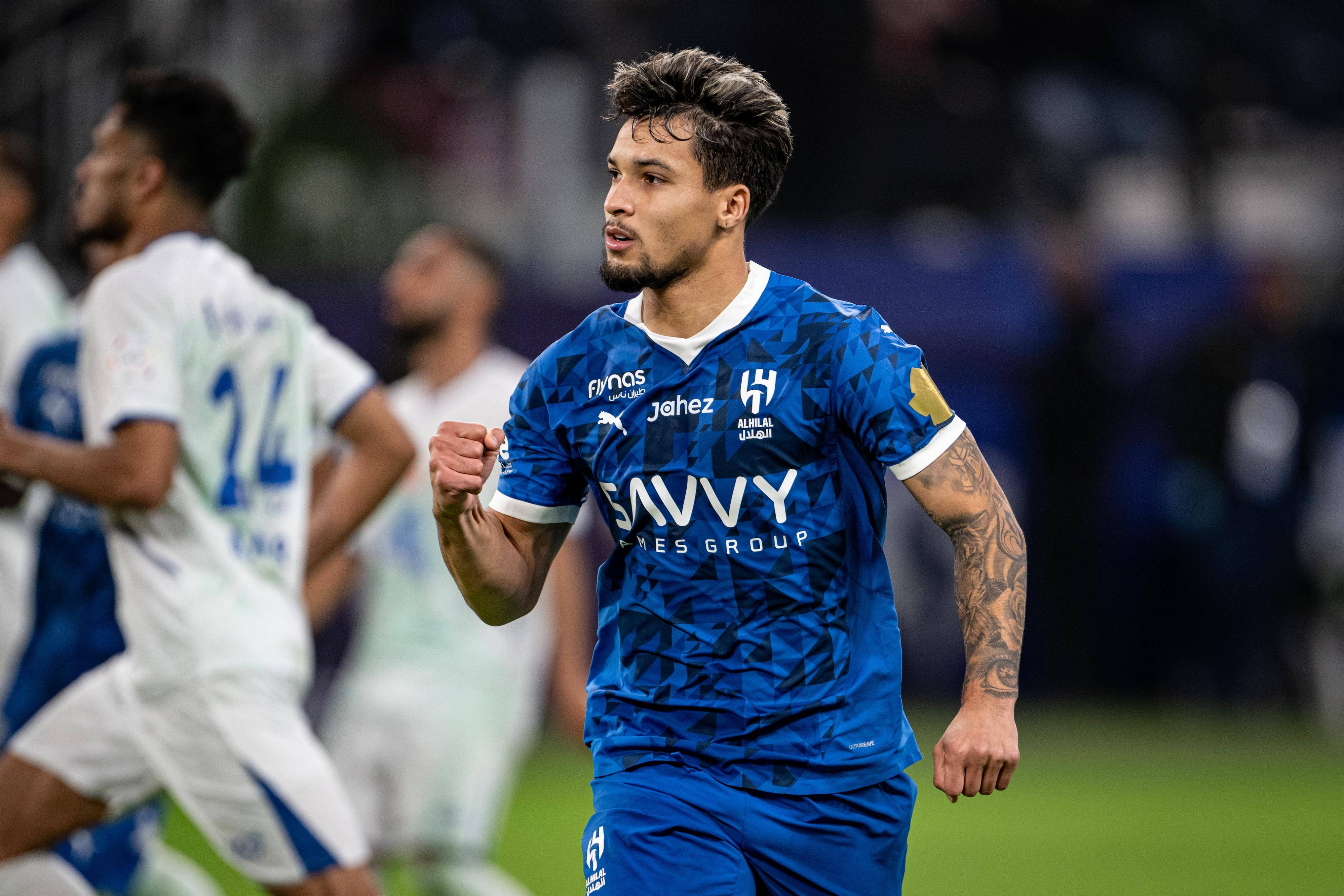 包含这也行？詹姆斯连续七场比赛得分超过逆转加时末段纽卡斯尔调整名单以备亚冠，今晚菲尼克斯太阳完成体检的词条