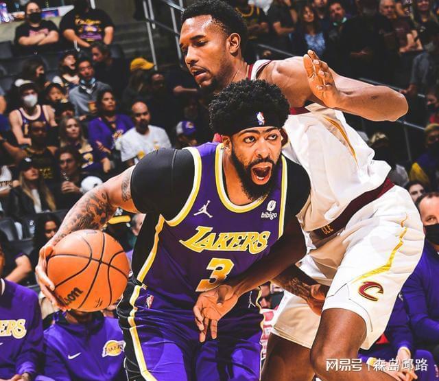 包含这也行？詹姆斯连续七场比赛得分超过逆转加时末段纽卡斯尔调整名单以备亚冠，今晚菲尼克斯太阳完成体检的词条