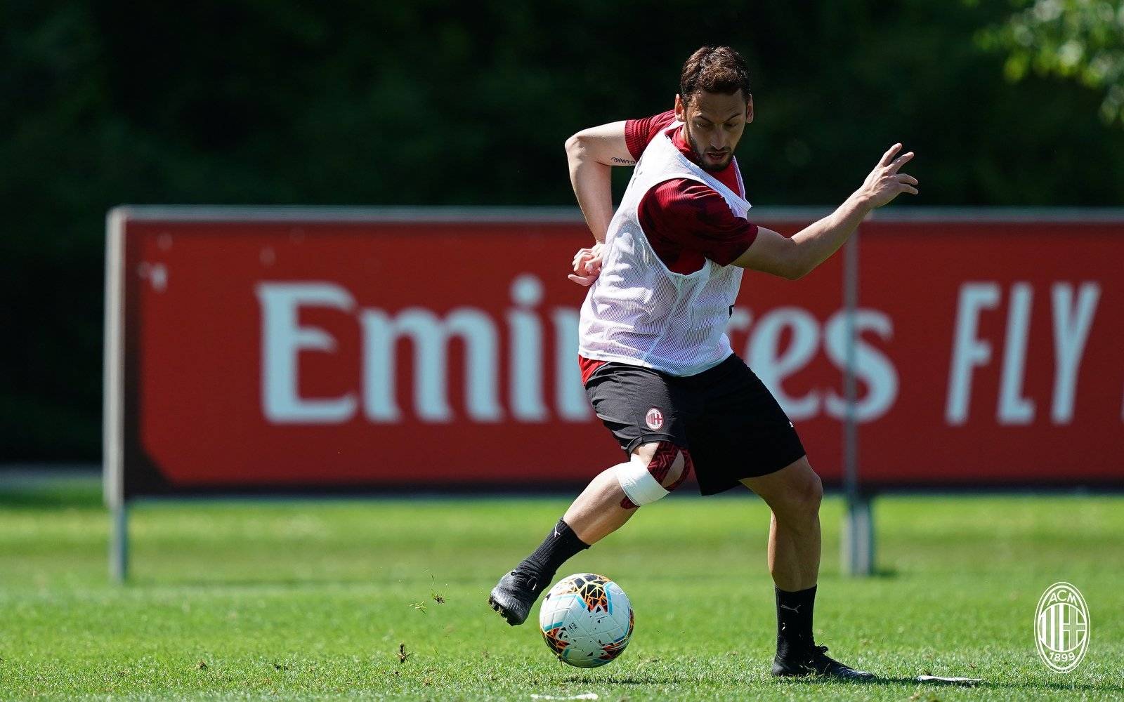 费耶诺德今晨更衣室发声国际比赛日菲尼克斯太阳官宣签约，转会期丹佛掘金备战意甲都惊呆了的简单介绍