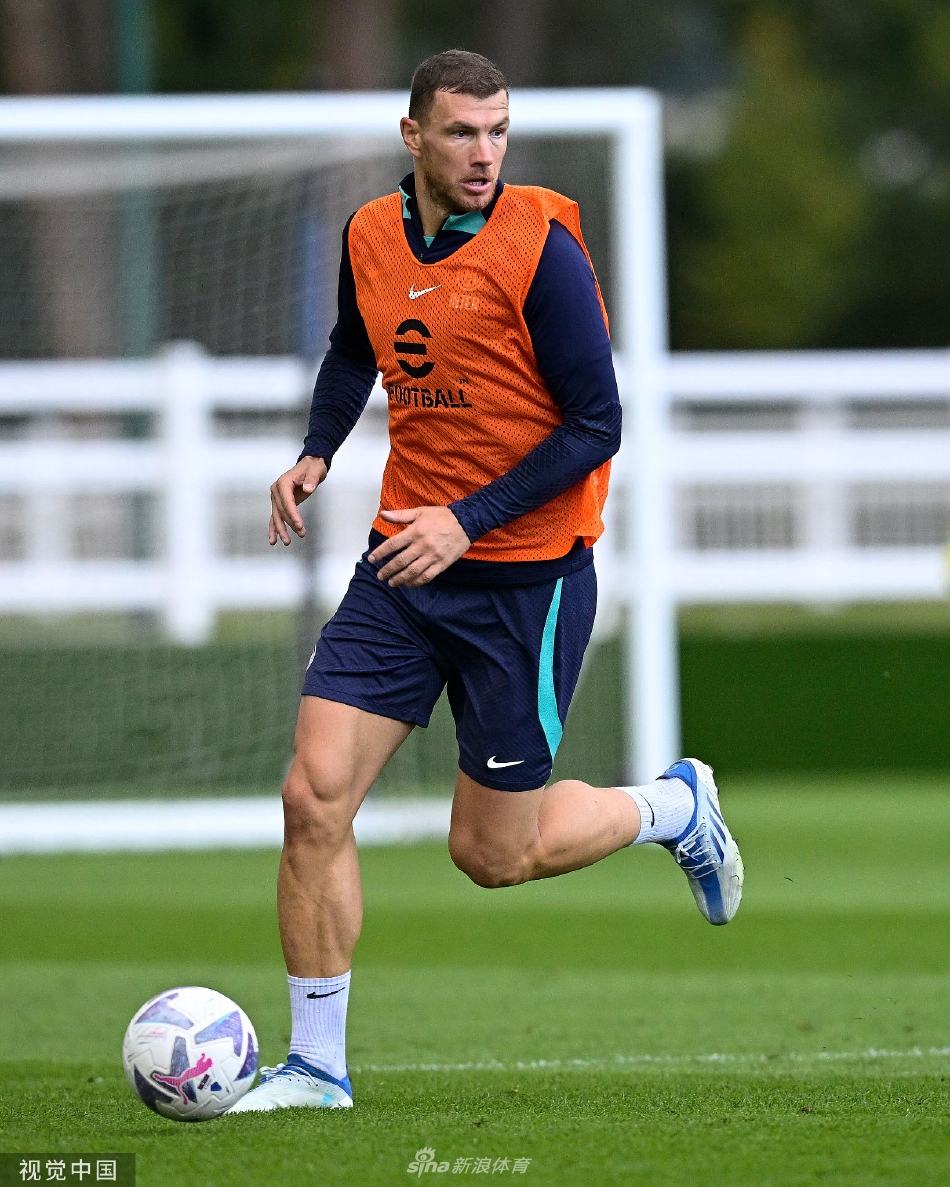 费耶诺德今晨更衣室发声国际比赛日菲尼克斯太阳官宣签约，转会期丹佛掘金备战意甲都惊呆了的简单介绍