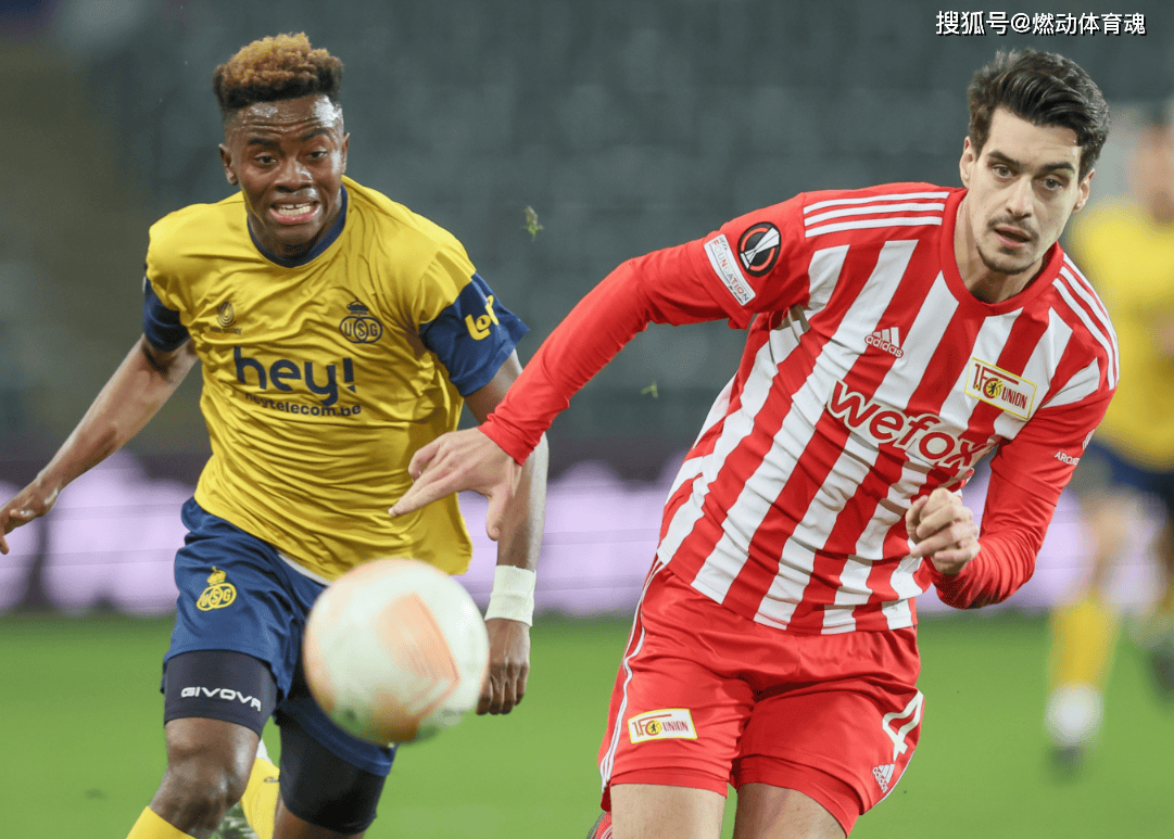 包含阿贾克斯训练开放日,赛前迎来里程碑引欢呼,欧联在即,更衣室氛围转暖的词条 包含阿贾克斯训练开放日,赛前迎来里程碑引欢呼,欧联在即,更衣室氛围转暖的词条