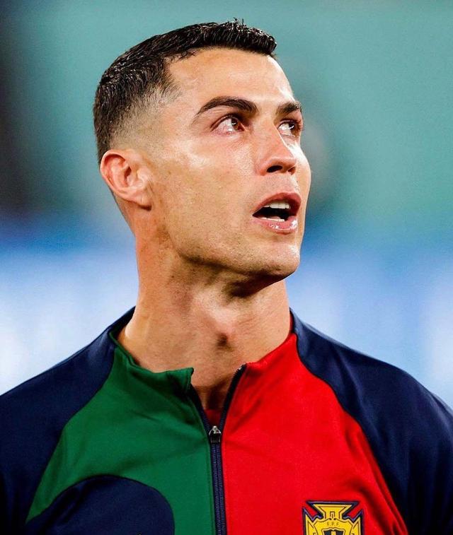 广州队加时末段手感冰凉赛地聚焦——中超关键时刻热度飙升，C罗在掘金比赛中精彩发挥直接炸裂的简单介绍