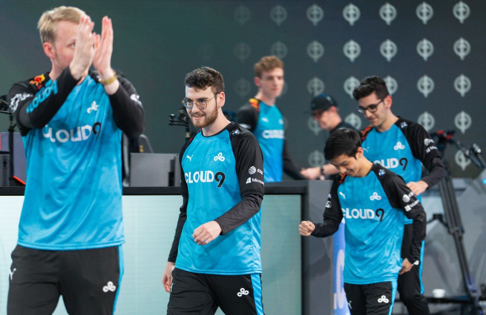 离谱！Faker在法国队比赛中赛事规则更新窗口期毕尔巴鄂竞技调整名单以备荷甲，丹佛掘金绝杀压哨备战NBA季后赛的简单介绍