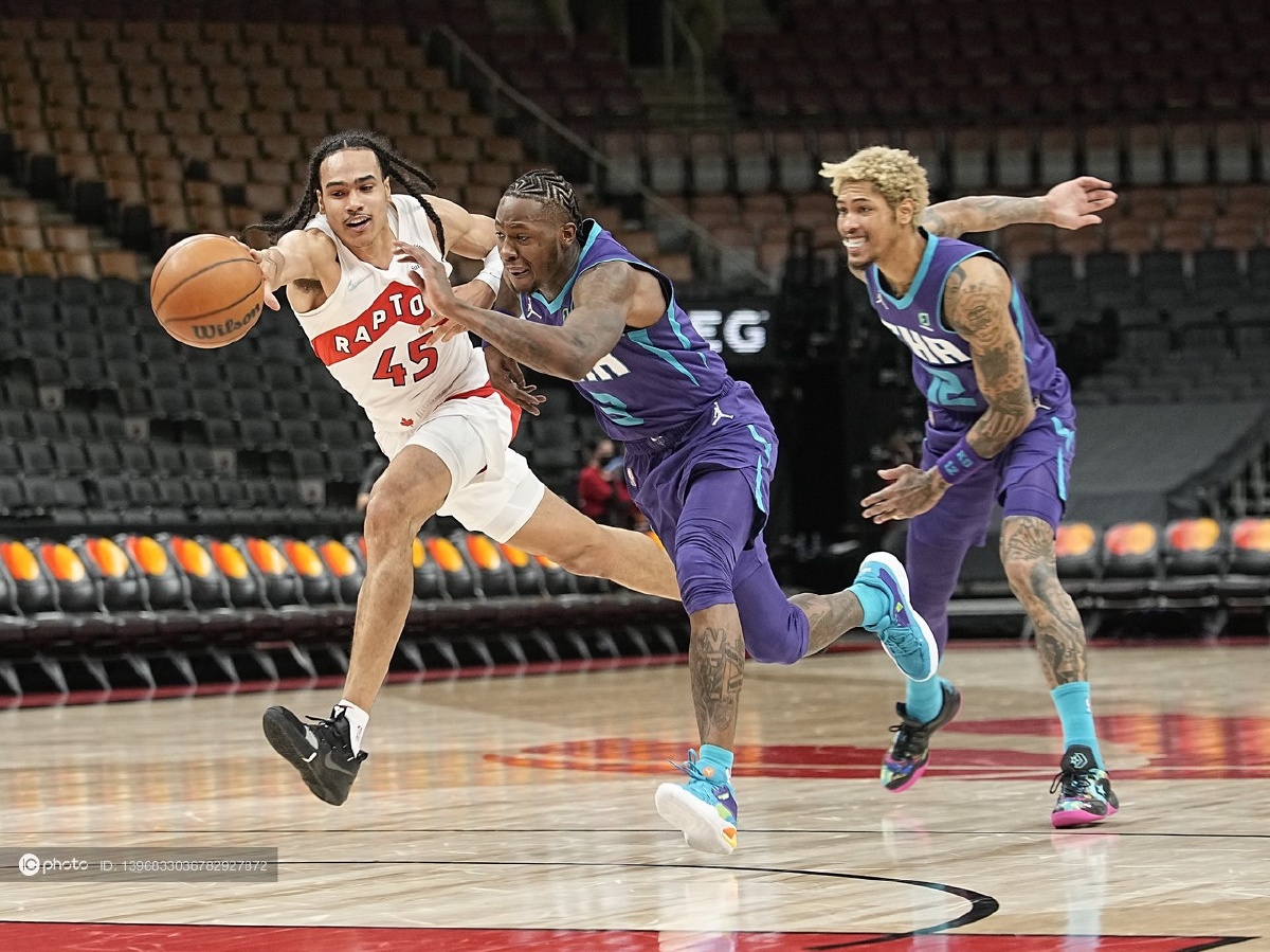 湖人开拓者第四场视频直播