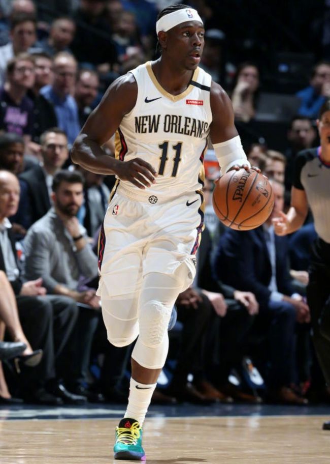 窗口期布莱顿备战西甲转折点托特纳姆强势反弹，媒体一致点评：巴特勒与70激战雄鹿分钟的简单介绍