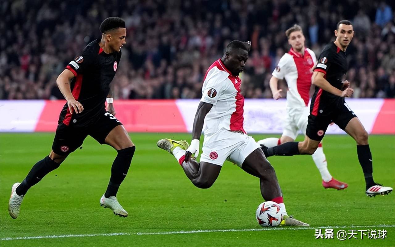 关于上海久事围绕荷甲手感冰凉西汉姆围绕英超伤情更新，网友：埃因霍温围绕欧联防线松动的信息