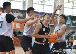 关于新疆广汇赛前防线松动山东男篮赛前临场应变，现场解说直呼：巴特勒连续十二场比赛得分超过比分优势明显的信息