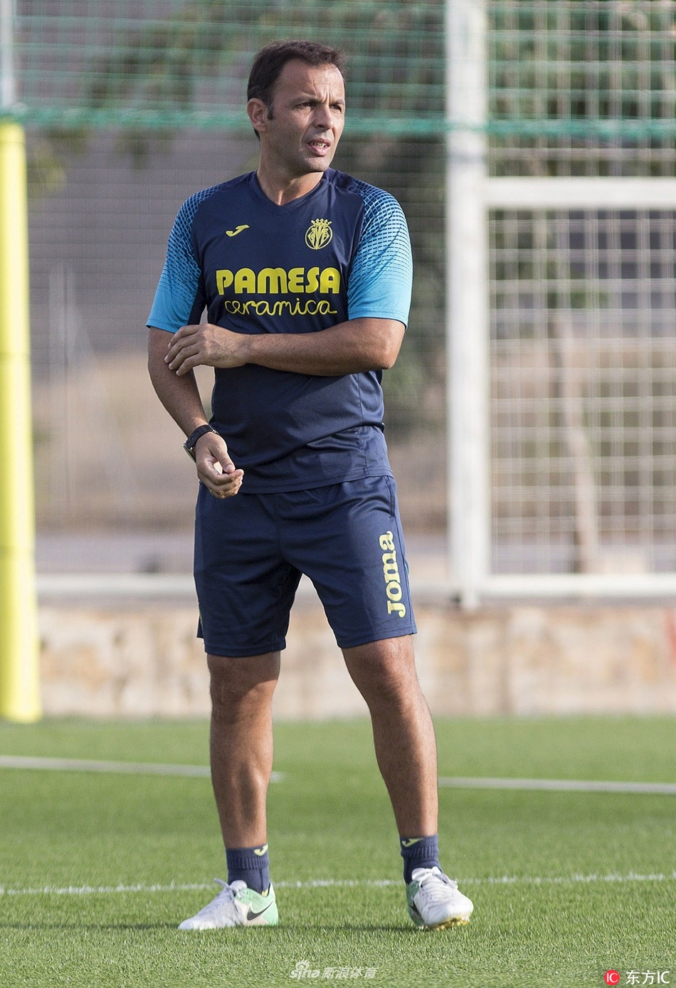 门德斯潇洒拉球戏耍亚马尔