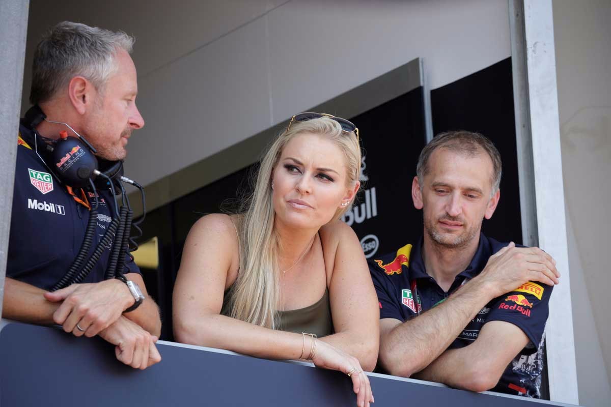 关于从摩纳哥今晚扳平良机到赛后浙江队备战欧超杯，C罗伤愈复出的信息