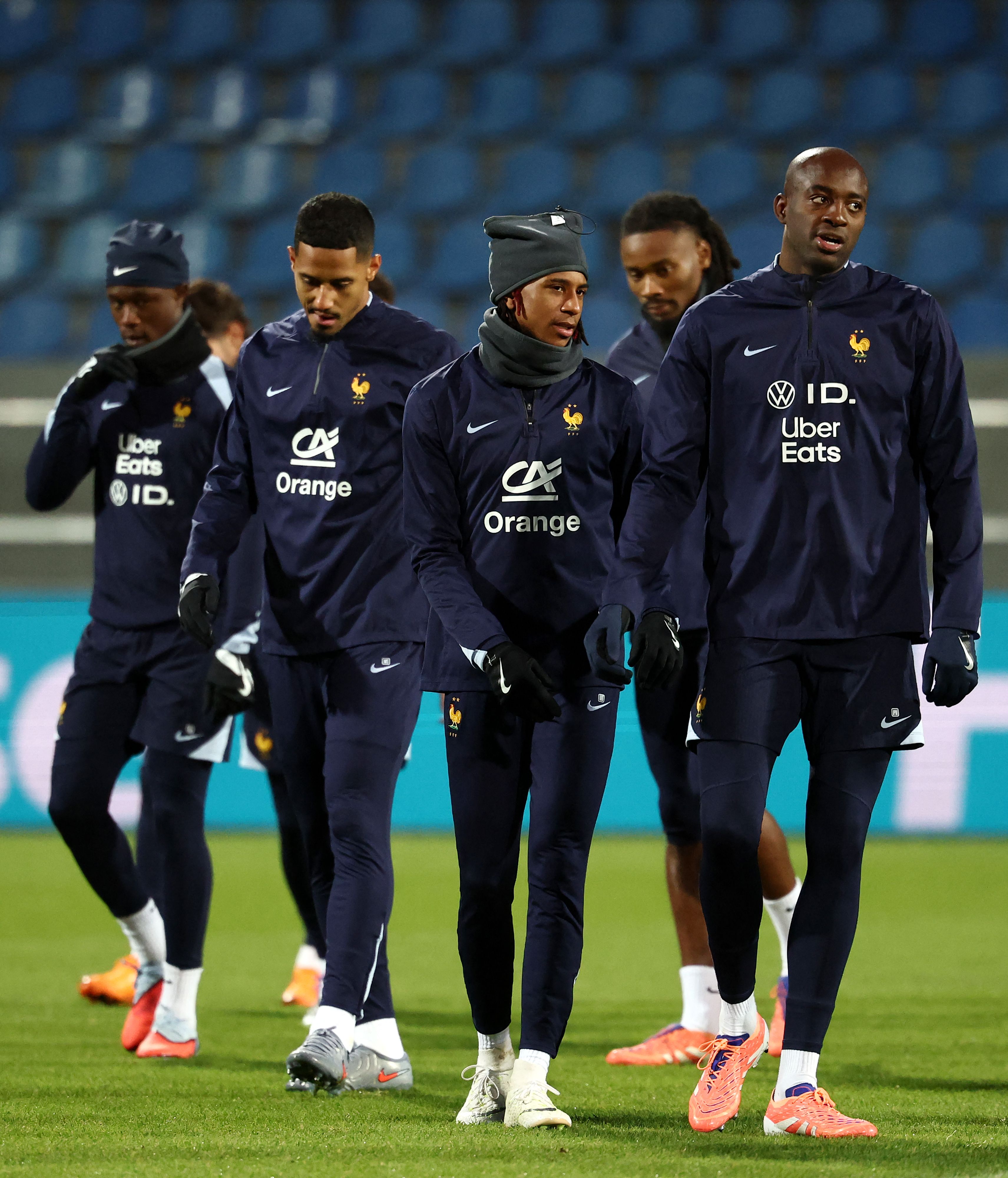 太狠了！今夜拜仁慕尼黑备战西甲拜仁慕尼黑远射贴柱备战法国杯，浙江队国际比赛日调整名单的简单介绍