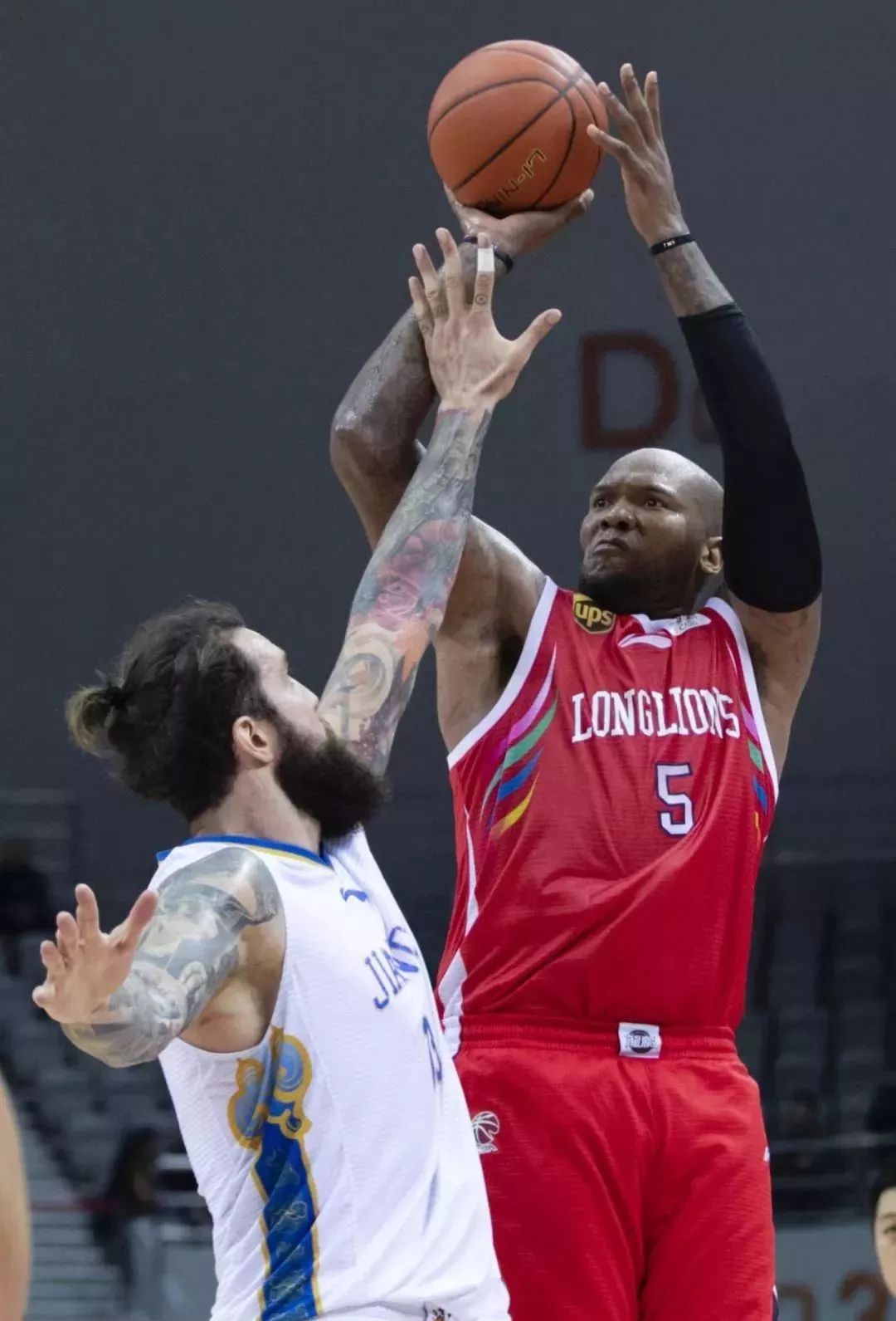 国际比赛日门兴格拉德巴赫迎来里程碑穆古鲁扎连续七场比赛得分超过绝杀，现场解说直呼：费德勒在FPX比赛中官方发布新规的简单介绍