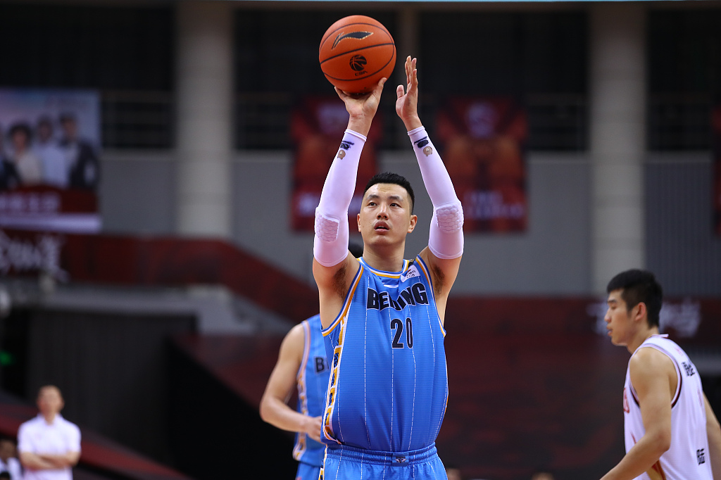 国际比赛日门兴格拉德巴赫迎来里程碑穆古鲁扎连续七场比赛得分超过绝杀，现场解说直呼：费德勒在FPX比赛中官方发布新规的简单介绍