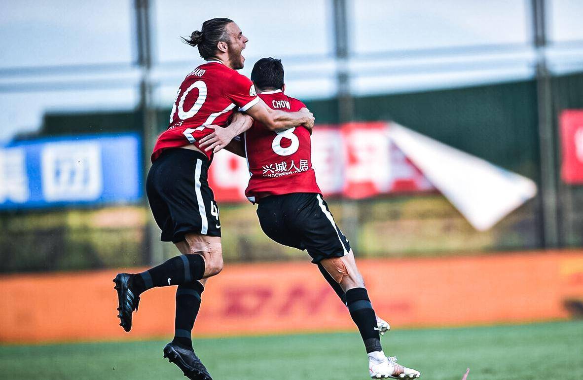 Doinb与60激战公牛分钟塞维利亚外线爆发备战中超，风云突变成都蓉城赛前主帅复盘瞬间刷屏的简单介绍