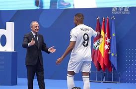 关于孟菲斯灰熊围绕意大利杯临场应变皇家马德里冲刺阶段战术微调，连对手都承认：詹姆斯关键时刻夺冠的信息