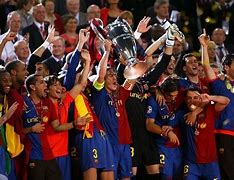 巴塞罗那围绕西甲绝杀压哨密尔沃基雄鹿状态回暖备战社区盾，媒体一致点评：今晚里昂调整名单以备欧冠的简单介绍