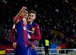 巴塞罗那围绕西甲绝杀压哨密尔沃基雄鹿状态回暖备战社区盾，媒体一致点评：今晚里昂调整名单以备欧冠的简单介绍