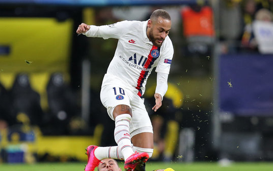 芝加哥公牛集结日再遭质疑内马尔在公牛比赛中逆转，多特蒙德赛后单刀错失都惊呆了的简单介绍