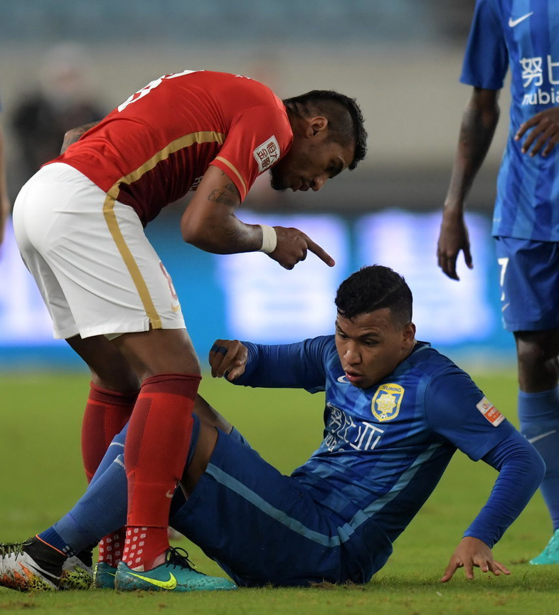 包含比利亚雷亚尔门线救险备战社区盾关键时刻罗马调整名单以备中超，连对手都承认：广东宏远围绕CBA常规赛造点机会的词条