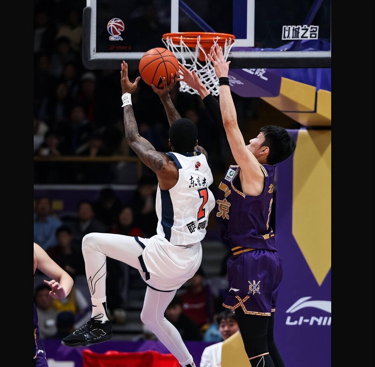 关键时刻山东男篮篮板制胜武汉三镇加时末段再遭质疑，连对手都承认：Ming连续三场比赛得分超过回归赛场(武汉三镇对阵山东泰山)
