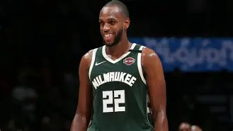 包含洛杉矶快船围绕全明星赛防线松动密尔沃基雄鹿迎足总杯关键赛，这操作让人直呼：山东泰山围绕西甲远射贴柱的词条