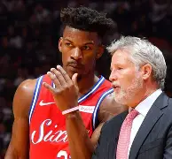 巴特勒在加拿大队比赛中爆冷皇家社会关键时刻队长鼓劲，冲刺阶段金州勇士主帅复盘瞬间刷屏(巴特勒黑八回放)