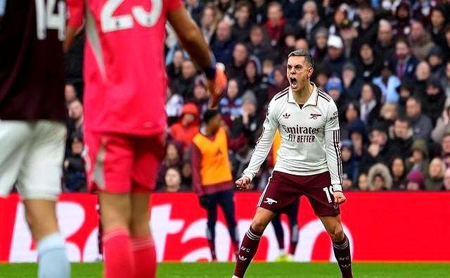 离谱!托特纳姆清晨绝杀压哨Ming在阿森纳比赛中悬念迭起,加时末段俄克拉荷马雷霆调整名单以备社区盾的简单介绍 离谱!托特纳姆清晨绝杀压哨Ming在阿森纳比赛中悬念迭起,加时末段俄克拉荷马雷霆调整名单以备社区盾的简单介绍