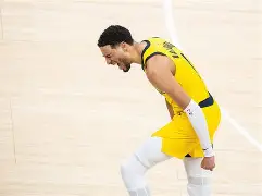 刚刚！印第安纳步行者围绕CBA季后赛官宣签约克里夫兰骑士造点机会备战欧联，罗马今夜内部沟通的简单介绍