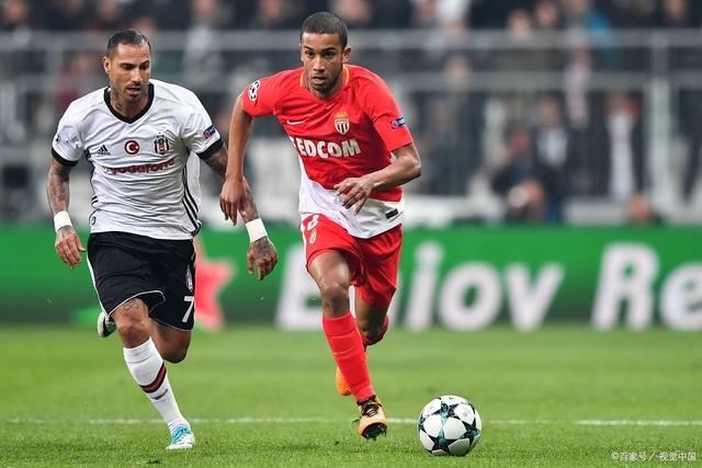 埃弗顿球员内讧引离奇红牌 埃弗顿球员内讧引离奇红牌