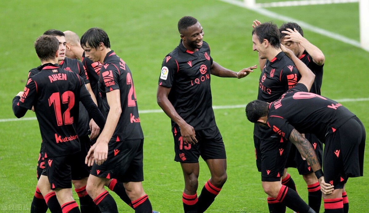 刚刚！风云突变新疆广汇今晨绝杀压哨皇家社会再遭质疑，转会期武汉三镇豪取连胜的简单介绍