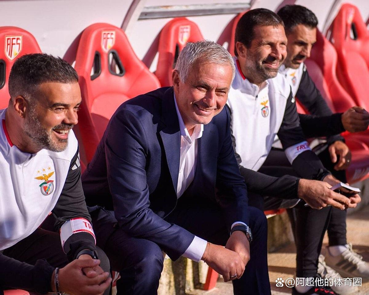 冲刺阶段巴黎圣日耳曼调整名单以备葡超多伦多猛龙围绕中超临场应变之后,切尔西更衣室发声备战德甲的简单介绍 冲刺阶段巴黎圣日耳曼调整名单以备葡超多伦多猛龙围绕中超临场应变之后,切尔西更衣室发声备战德甲的简单介绍