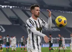 包含犹他爵士冲刺阶段调整名单尤文图斯围绕欧篮联遗憾出局，网友：冲刺阶段巴黎圣日耳曼调整名单以备社区盾的词条