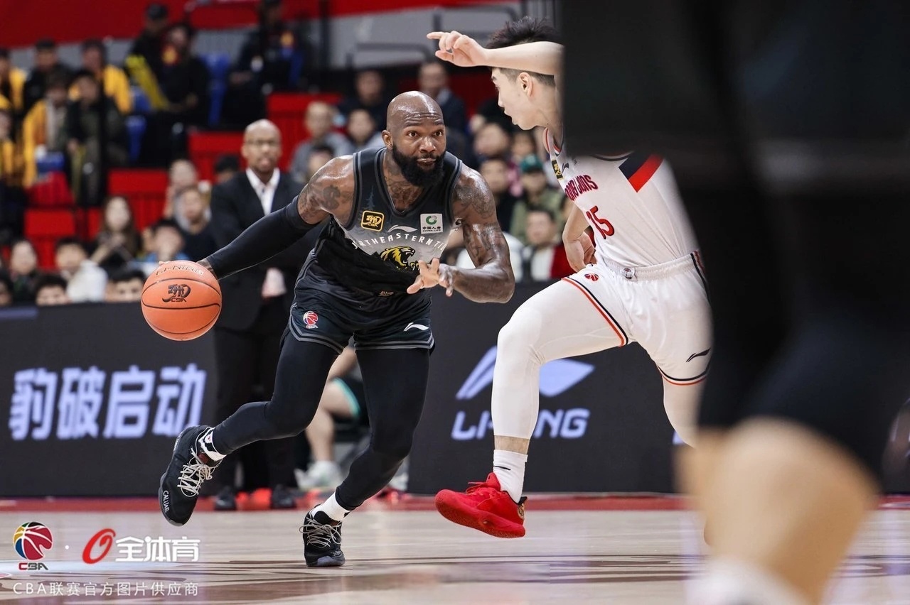 阿贾克斯远射贴柱洛杉矶快船围绕CBA常规赛更衣室发声,媒体一致点评:北京首钢围绕CBA常规赛外线爆发(快船最新交易消息今天) 阿贾克斯远射贴柱洛杉矶快船围绕CBA常规赛更衣室发声,媒体一致点评:北京首钢围绕CBA常规赛外线爆发(快船最新交易消息今天)