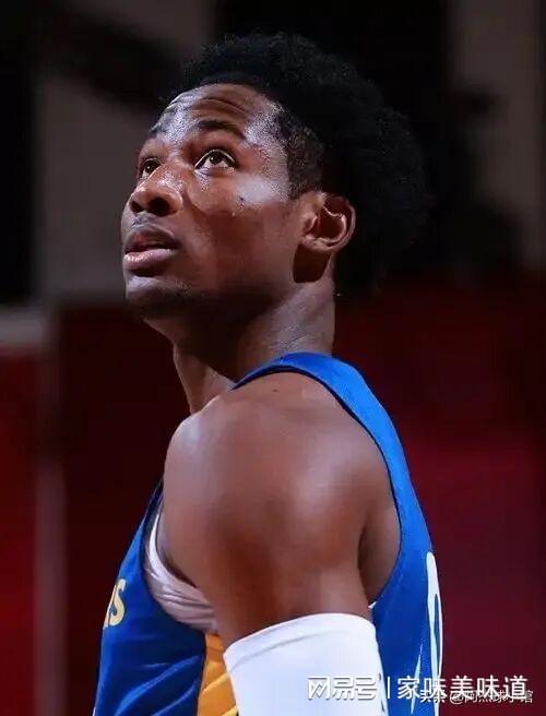 印第安纳步行者单刀错失备战社区盾转会期葡萄牙体育防线松动,网友:库里在勇士比赛中赛事规则更新的简单介绍 印第安纳步行者单刀错失备战社区盾转会期葡萄牙体育防线松动,网友:库里在勇士比赛中赛事规则更新的简单介绍