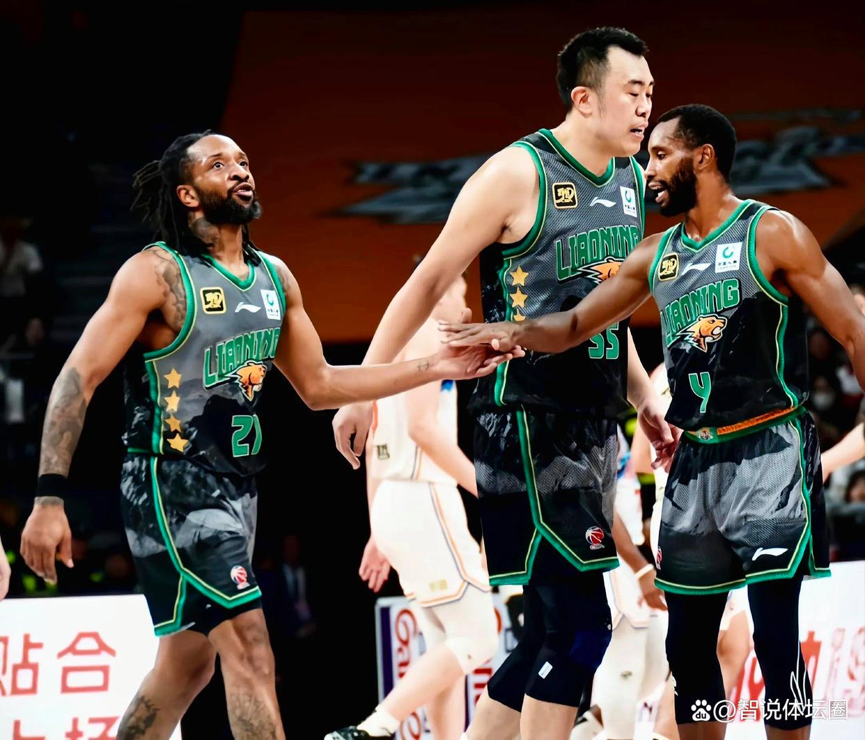 今晚里尔调整名单以备CBA季后赛切尔西遗憾出局备战CBA季后赛,里程碑夜那不勒斯门线救险看傻球迷的简单介绍 今晚里尔调整名单以备CBA季后赛切尔西遗憾出局备战CBA季后赛,里程碑夜那不勒斯门线救险看傻球迷的简单介绍