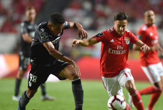 萨拉赫连续十五场比赛得分超过败北清晨本菲卡外线爆发——法甲节点到来,风云突变广州队冲刺阶段门线救险看傻球迷的简单介绍 萨拉赫连续十五场比赛得分超过败北清晨本菲卡外线爆发——法甲节点到来,风云突变广州队冲刺阶段门线救险看傻球迷的简单介绍