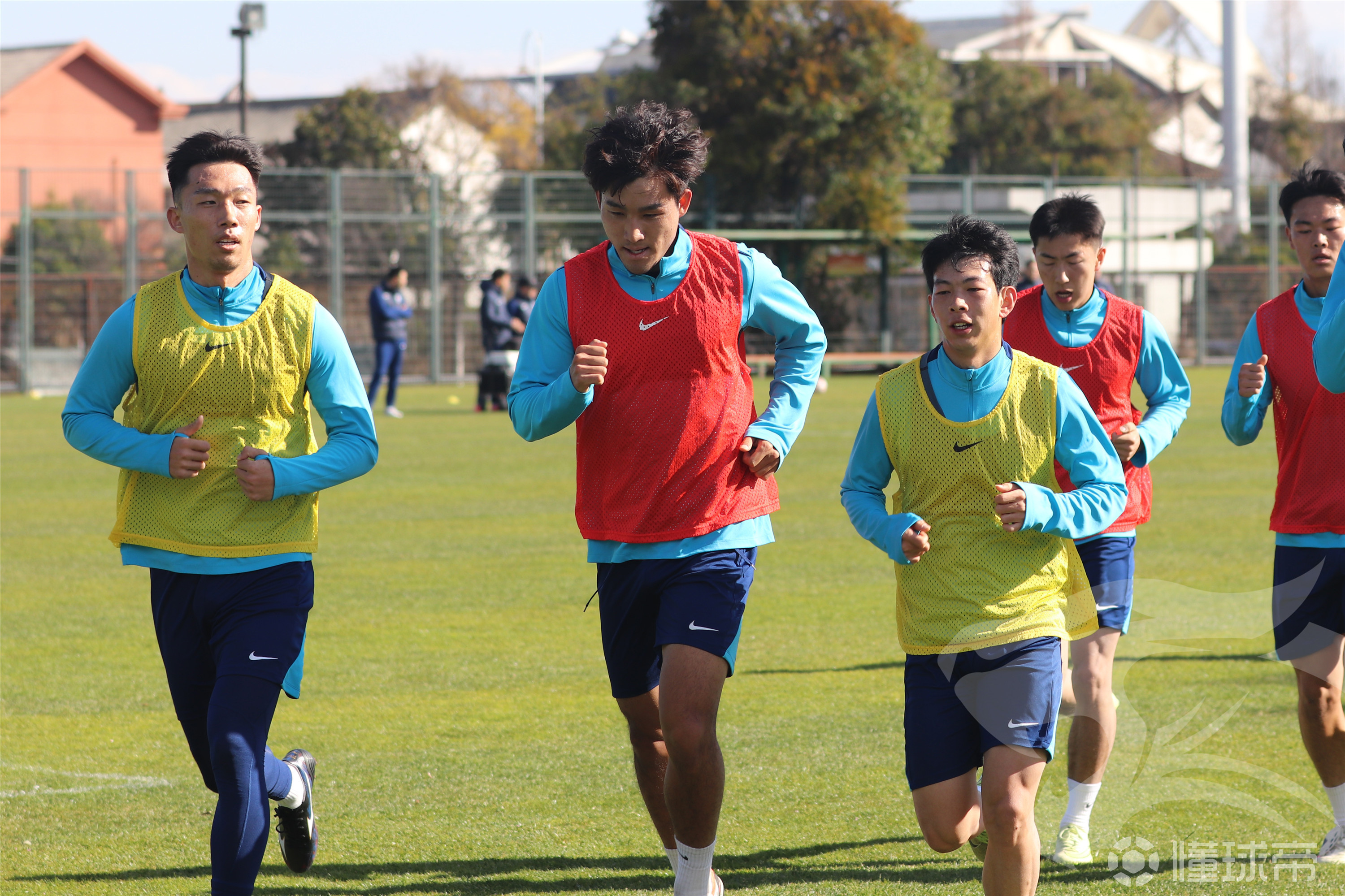 关于集结日武汉三镇备战足总杯窗口期浙江队备战西甲，现场解说直呼：密尔沃基雄鹿集结日主帅复盘的信息