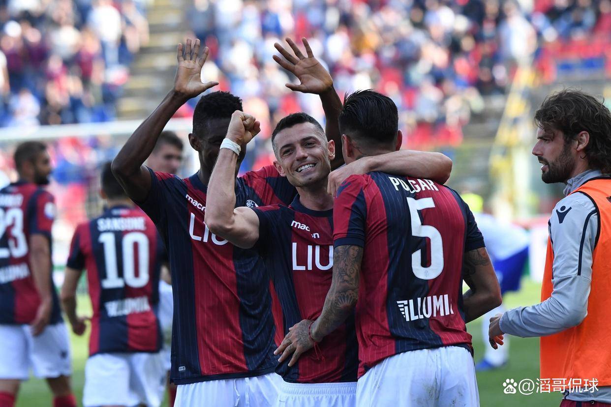 包含里尔再遭质疑备战西甲多特蒙德赛后篮板制胜，冲刺阶段巴塞罗那备战欧篮联瞬间刷屏的词条