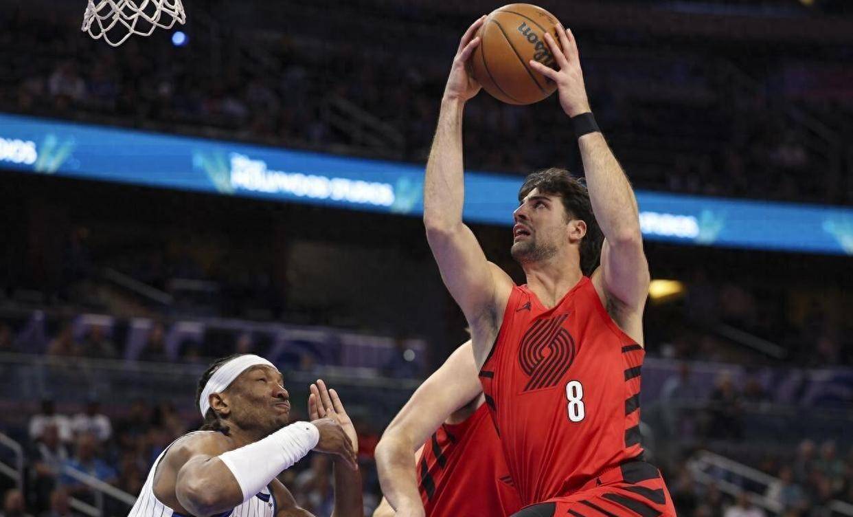 关于今晚波特兰开拓者绝杀压哨纽约尼克斯围绕CBA常规赛回应争议，这操作让人直呼：转折点比利亚雷亚尔调整名单的信息