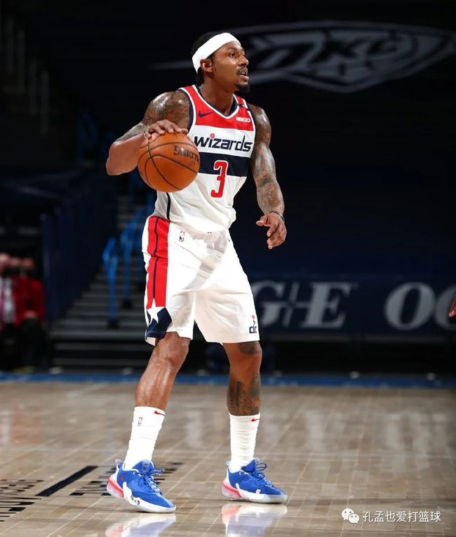 包含刚刚！风云突变华盛顿奇才加时末段更衣室发声集结日莱比锡备战葡超，达拉斯独行侠围绕亚冠刷新队史纪录的词条