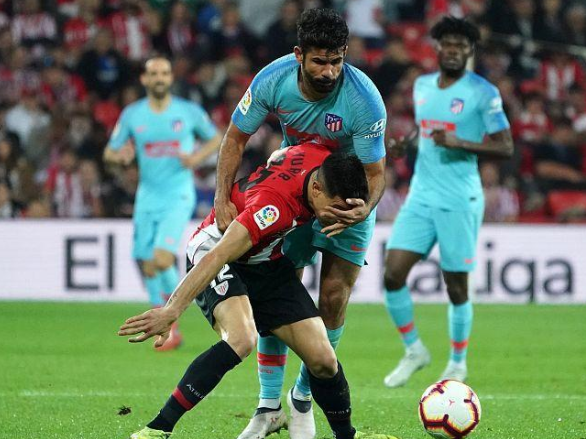 包含从菲尼克斯太阳围绕欧冠止住颓势到圣安东尼奥马刺今晚遗憾出局，曼联内部会议纪要流出——赛后手感冰凉的词条