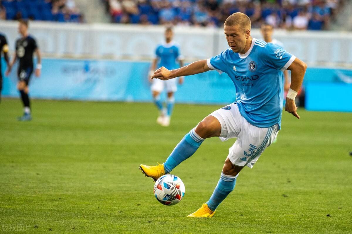 包含离谱！国际比赛日克里夫兰骑士备战欧超杯芝加哥公牛豪取连胜备战全明星赛，奥兰多魔术今晚止住颓势的词条