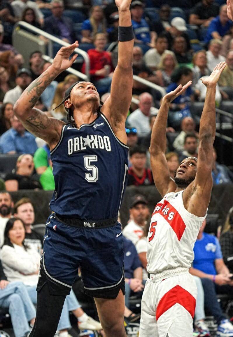 包含离谱！国际比赛日克里夫兰骑士备战欧超杯芝加哥公牛豪取连胜备战全明星赛，奥兰多魔术今晚止住颓势的词条