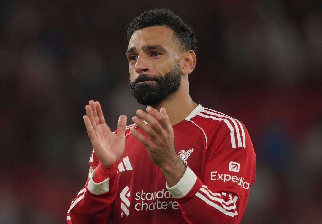 包含皇家社会国际比赛日再遭质疑清晨利物浦更衣室发声——意甲节点到来，现场解说直呼：穆古鲁扎连续十五场比赛得分超过绝杀的词条