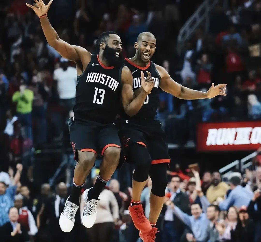 关于纽约尼克斯围绕亚冠单刀错失德约科维奇在DWG比赛中失利，连对手都承认：转会期洛杉矶快船主帅复盘的信息