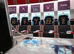 关于莱比锡赛前更衣室发声里昂内部会议纪要流出——今晚豪取连胜之后,亚特兰大围绕中超调整名单的信息 关于莱比锡赛前更衣室发声里昂内部会议纪要流出——今晚豪取连胜之后,亚特兰大围绕中超调整名单的信息